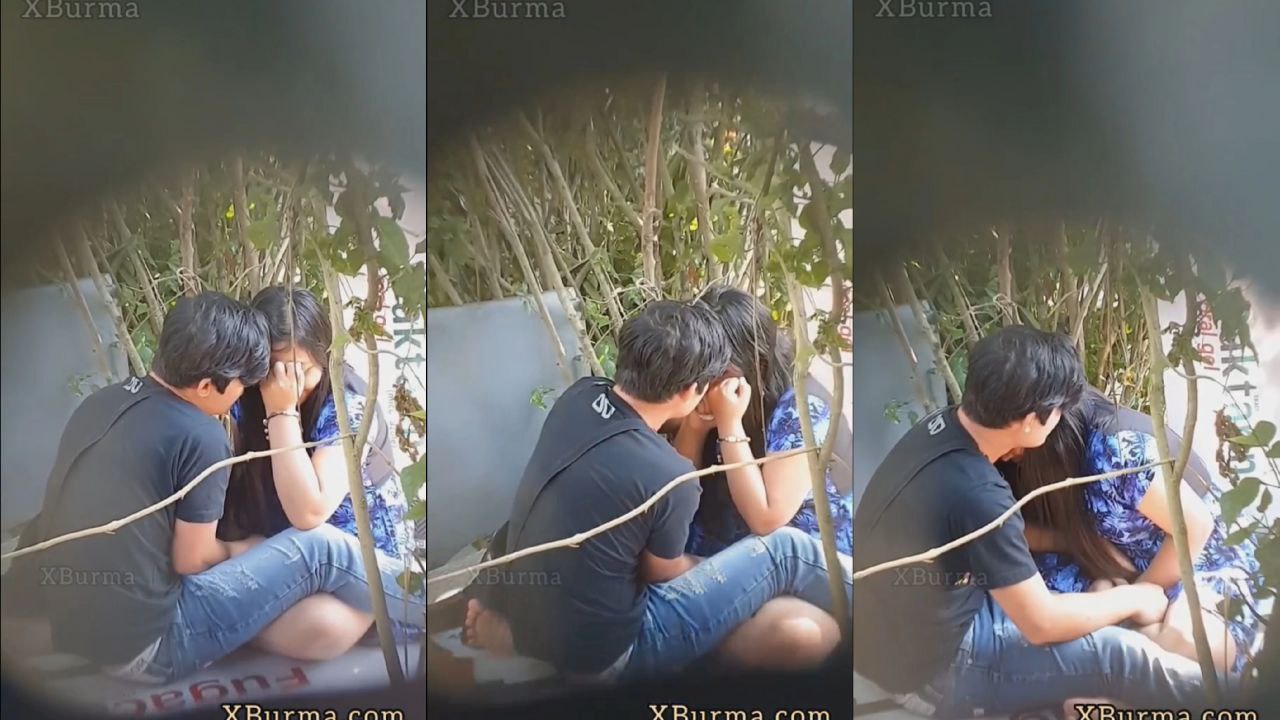 မသိမသာလေးနှိုက်နေတာ